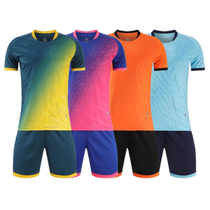 Conjunto de Uniforme de Fútbol Personalizado por Sublimación Completa, Camiseta de Manga Corta para Hombre, Color Degradado, Absorbe la Humedad, Uniforme Deportivo - Product Image 1