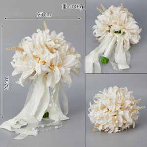 Bouquet de mariée personnalisé en soie artificielle blanche pour la plantation printanière, avec roses pour décorations de mariage - Product Image 2