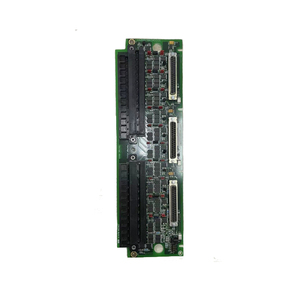 Carte de terminaison de sortie relais IC697ALG230 - Matériau plastique pour l'automatisation industrielle - Product Image 1