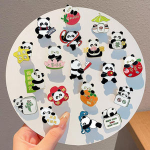 Épingles personnalisées en émail dur de dessin animé promotionnelles, pinces à cravate en alliage de zinc, épingles en métal de haute qualité fabriquées en Chine - Product Image 3