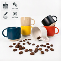 Mug à café en céramique empilable 360 ml avec logo personnalisé OEM, tasse nordique mouchetée avec base brute pour cadeau de café, vente en gros