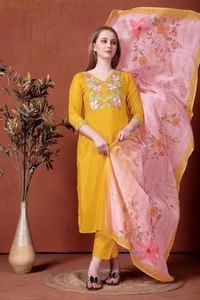 Ropa informal de diseñador moderno para mujer SimpleKurtis Organza seda estampado de flores Dupatta Set Party-Worthy Indian Salwar Kameez Suit - Product Image 6