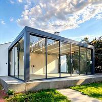 Kit de pergola bioclimatique autoportante en aluminium sculpté décoratif avec toit à lames motorisées pour villa européenne, jardin et patio