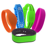 Montre-bracelet en silicone avec cartes de contrôle d'accès vierges RFID et NFC 13.56Mhz 213/215/216 Clone réinscriptibles