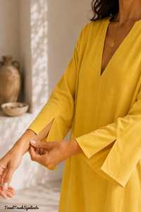 Caftán Amarillo de Lino Sólido para Mujer, Hecho a Mano, Ropa de Playa, Ropa de Estar por Casa, Vestido Maxi Holgado y Fluido con Cuello en V, Corte en A, Ecológico y Transpirable - Product Image 5