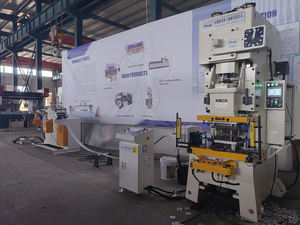 Poinçonneuse <span class=keywords><strong>cnc</strong></span> automatique pour trous métalliques - Product Image 3