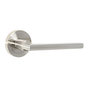 Manivela de aluminio de alquiler con roseta redonda 50, acabado negro mate/níquel mate - Product Image 2