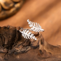 Neues, limitiertes Design, verstellbarer Öffnungsring im Retro-Stil. Modischer Ovaler Edelstahl-Schmuck für Valentinstag und Neujahr.