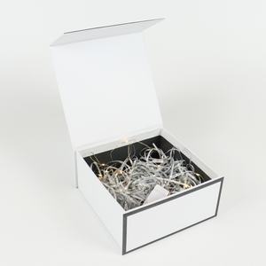 Caja de Recuerdos de Cartón Personalizada, Caja de Regalo para Bebés con Logotipo Personalizado, Regalo para Estudiantes, Papel Magnético con Esponja y Laminación Mate - Product Image 5