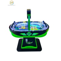 Jeu d'arcade de simulation de football et de tennis de table à monnayeur pour deux joueurs.