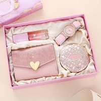 Boîte cadeau d'anniversaire pratique haut de gamme pour filles avec montre, parfum, coussin, portefeuille, cadran en verre de quartz simple et élégant
