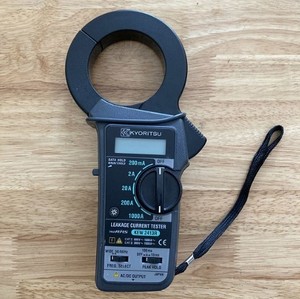Pince ampèremétrique de fuite KYORITSU KEW 2413R avec grandes mâchoires de transformateur de 68 mm pour la mesure du courant de fuite - Product Image 6