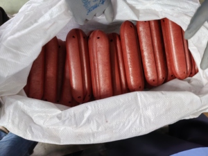 Flotadores de red de pesca serie A, accesorios marinos, flotadores de red de pesca A3 A-<span class=keywords><strong>3</strong></span> A10 con flotabilidad de cuatro agujeros, flotador de PVC de 285G para barco marino - Product Image 2