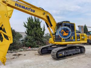 Excavadora de cadenas Komatsu PC200 usada, bien mantenida, modelo 2022, 20 toneladas, pocas horas de trabajo, motor potente de 110KW, bomba de caja de cambios - Product Image 2