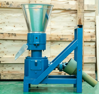 Machine à fabriquer des granulés d'aliments pour animaux de 150-200 kg/h pour les fermes et l'usage domestique, machine à granulés d'aliments pour volailles, équipement de traitement des aliments pour animaux