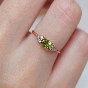 Anello Semplice ed Elegante Stile Matrimoniale per Donne - Product Image 2