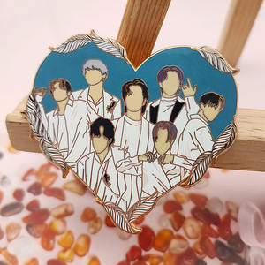 Çin Üreticisi OEM Karikatür Sert Mineli Rozet Gül Altın Metal Yaka Mineli Rozeti - Product Image 2