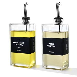 Bouteille carrée <span class=keywords><strong>de</strong></span> 500 ml pour huile et <span class=keywords><strong>vinaigre</strong></span> avec bec verseur, design Hyundai, lot <span class=keywords><strong>de</strong></span> 4, verre <span class=keywords><strong>blanc</strong></span>, 16 oz - Product Image 1