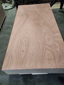 Pannello <span class=keywords><strong>di</strong></span> Compensato Naturale in Sapele 4x8ft 18mm Taglio Rotativo per Mobili e Decorazioni in Legno - Product Image 2