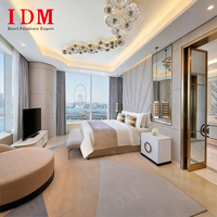 IDM Factory Mobilier de Luxe pour Chambres d'Hôtel Ensemble de Chambre King-Size Blanc au Design Moderne avec Lit en Bois Massif pour Hôtels 3-5 Étoiles à Dubaï