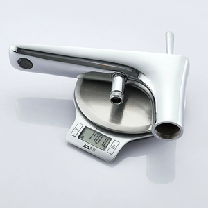 Robinet <span class=keywords><strong>de</strong></span> baignoire sur pied en laiton Robinet d'<span class=keywords><strong>eau</strong></span> chaude et froide Robinet en <span class=keywords><strong>bois</strong></span> Robinet <span class=keywords><strong>de</strong></span> douche vertical pour baignoire - Product Image 4