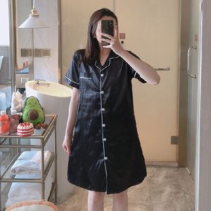 Abbigliamento <span class=keywords><strong>da</strong></span> <span class=keywords><strong>notte</strong></span> Casual taglie forti <span class=keywords><strong>da</strong></span> donna <span class=keywords><strong>con</strong></span> bottone a manica corta in poliestere pigiama abito tinta unita traspirante morbido frontale - Product Image 5