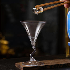 نظارات كريستالية عتيقة أنيقة ممتازة طويلة الساق للاستعمال مرة واحدة طقم نظارات مارتيني - Product Image 5