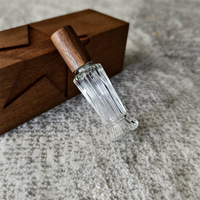 Flacon vaporisateur de parfum en verre transparent de 12 ml avec bouchon en bois, style moderne de luxe, pompe à ouverture facile, échantillon disponible