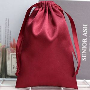 Sac de danse en satin géométrique avec cordon de serrage pour la vente en gros - Product Image 6
