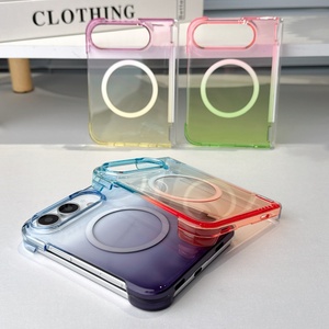 เคสโทรศัพท์มือถือแบบใสไล่เฉดสี ดีไซน์แม่เหล็ก สำหรับ iPhone 18 Ultra รองรับการชาร์จไร้สาย บางเฉียบ ผลิตจากวัสดุ PC แข็งแรง ทนทานต่อแรงกระแทก - Product Image 4