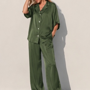 Conjunto de <span class=keywords><strong>Pijama</strong></span> Casual de Satén Liso para Mujer, de Dos Piezas con Mangas Cortas y Cuello Vuelto, <span class=keywords><strong>Pijama</strong></span> Suave de Seda Helada para Dormir - Product Image 3