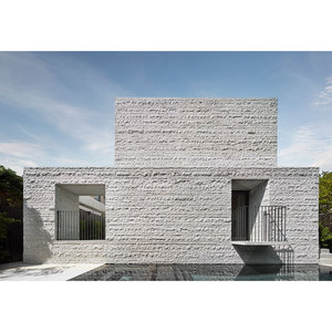 Villa Minimalista con Estructura de Hormigón, Diseño Moderno para Uso Residencial - Product Image 5