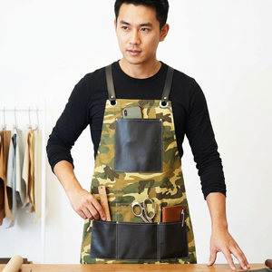 Tabliers en jean personnalisables - Personnalisez avec impression de logo et motif intégral - Tablier professionnel pour coiffeur et barbier - Imprimé camouflage vert - Product Image 1