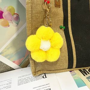 Nuevo Llavero de Estilo Coreano con Pompón Grande y Esponjoso Multicolor, Accesorio de Bola de Pelo de Pompón Floral para Colgar en el Bolso - Product Image 5