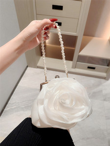 Sacs à main populaires dames imité soie perle poignée grande fleur <span class=keywords><strong>blanche</strong></span> sacs de soirée embrayages pour mariée <span class=keywords><strong>mariage</strong></span> sac tendance 2024 - Product Image 5