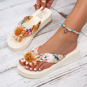 Sandales d'été <span class=keywords><strong>confortables</strong></span> en gros, <span class=keywords><strong>tongs</strong></span> bohèmes à semelle souple, chaussons de plage pour femmes - Product Image 4