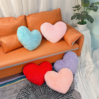 Amity personalizado en forma de corazón lindo Faux Rabbit Fur Room cojín decorativo corazón cojín de felpa para sofá cama chico niñas