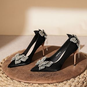 Chaussures à talons aiguilles noires à bout pointu avec décor floral en strass, chaussures de soirée de mariage à talons hauts 9888A-099 - Product Image 1