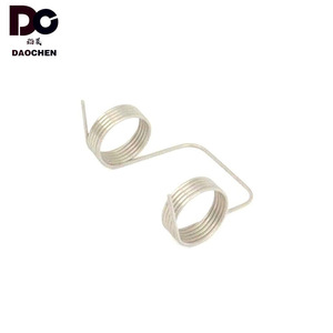 Resorte de la tapa del depósito de líquido limpiaparabrisas BMW 51117202885, tipo clip, para F10 Serie 5 2011-2013 - Product Image 2