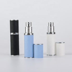 Atomizador <span class=keywords><strong>de</strong></span> Perfume <span class=keywords><strong>de</strong></span> cuero <span class=keywords><strong>de</strong></span> 5ml <span class=keywords><strong>de</strong></span> alta calidad a prueba <span class=keywords><strong>de</strong></span> fugas <span class=keywords><strong>Eau</strong></span> <span class=keywords><strong>De</strong></span> <span class=keywords><strong>Parfum</strong></span> Spray atomizador botella <span class=keywords><strong>de</strong></span> llenado inferior recargable - Product Image 1
