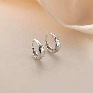 Boucles d'oreilles créoles épaisses en argent sterling 925 pour femme, anti-allergie, bijoux de fête, cadeau de vacances - Product Image 5