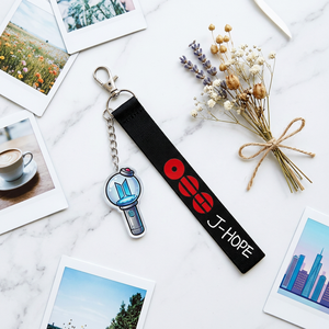 CCH Customized Korean male group K-pop star name tag keychain and mobile phone <b>lanyard</b> - Product Image 2