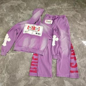 Conjunto de Sudadera con Capucha y Pantalones Deportivos con Logotipo Personalizado, Bordado de Alta Calidad, 100% Algodón, Estilo Urbano, Unisex - Product Image 1