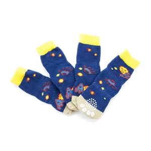 Juego de 4 Calcetines Antideslizantes de Algodón con Estampado de Moda para Perros, Accesorios para Mascotas - Product Image 3