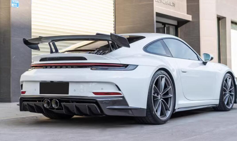 カーボンファイバーGT3スタイル992リアスポイラー ポルシェ カレラ911