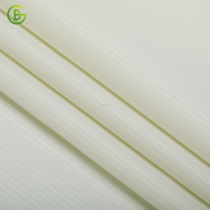 <span class=keywords><strong>Tissu</strong></span> en microfibre respirant haute densité 100 % polyester filé certifié BCI GRS, idéal pour les vêtements masculins du Moyen-Orient (Thobe) - Product Image 4