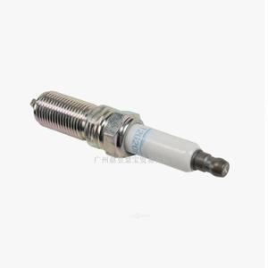 Bujía 12620540 41-108 para Buick Chevrolet Cadillac, longitud estándar 26.5mm, diámetro del cilindro - Product Image 1