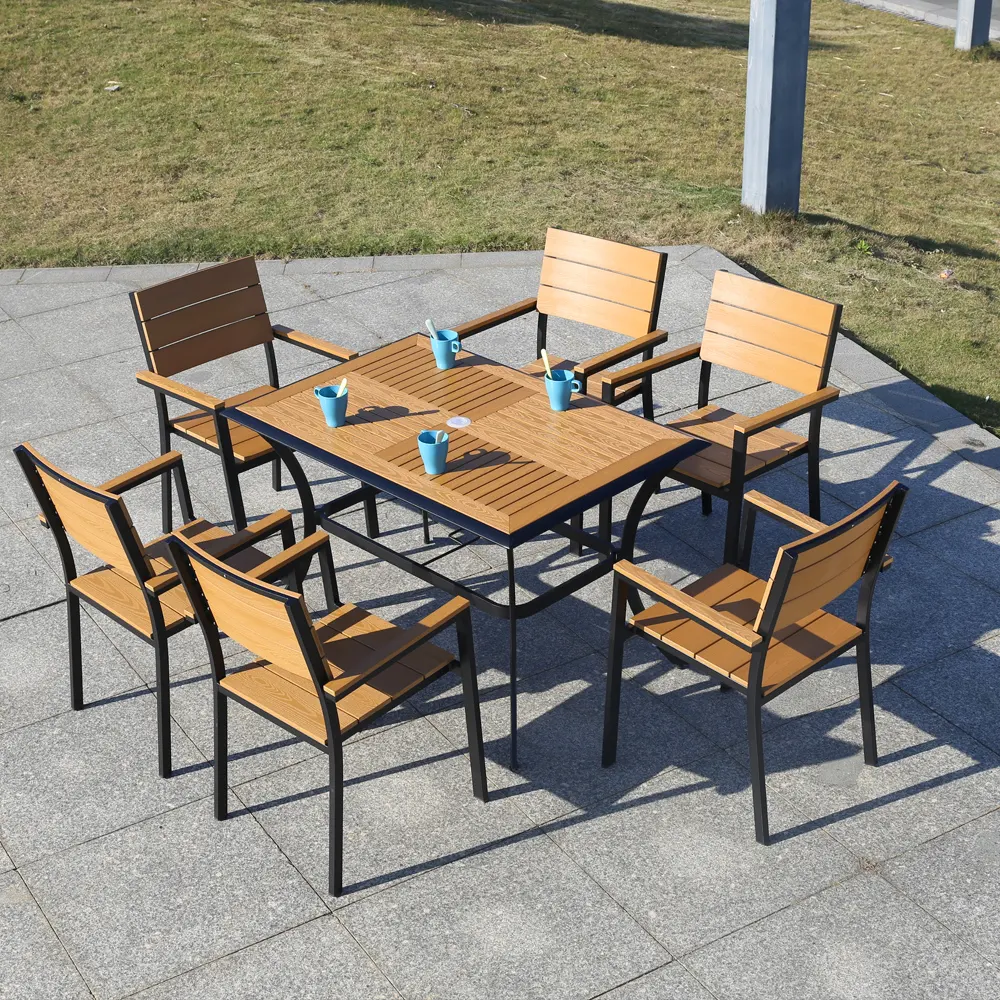 Modische Teakholz farben Gartenmöbel Esszimmer 9 Stück Kunststoff Holz gestapelte Tische und Stühle Garten garnituren