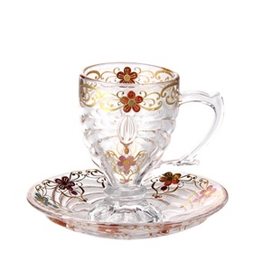 Farbige goldene gravierte arabischen stil glas wasser griff tasse tee kaffee tassen sets becher untertasse set - Product Image 1