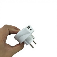 Adaptateur électrique compact européen UK AC/DC 10A 250V avec port USB 5V 2.4A MAX pour ordinateur portable, PC, caméra, LED, certifié UKCA CE RoHS